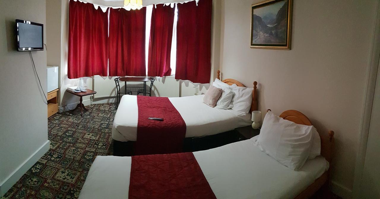 Harrow Bed & Breakfast ハーロウ エクステリア 写真