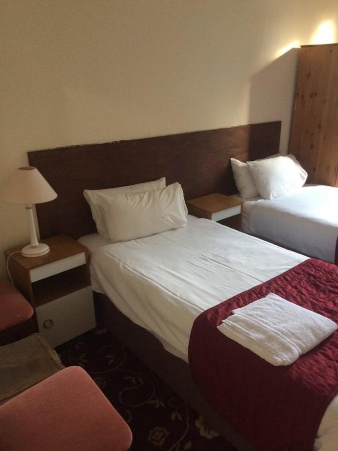 Harrow Bed & Breakfast ハーロウ エクステリア 写真